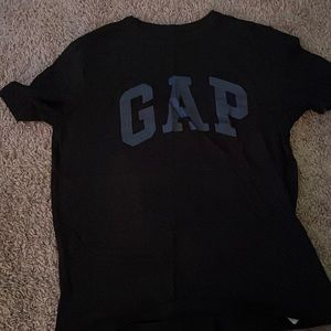 Gap shirt